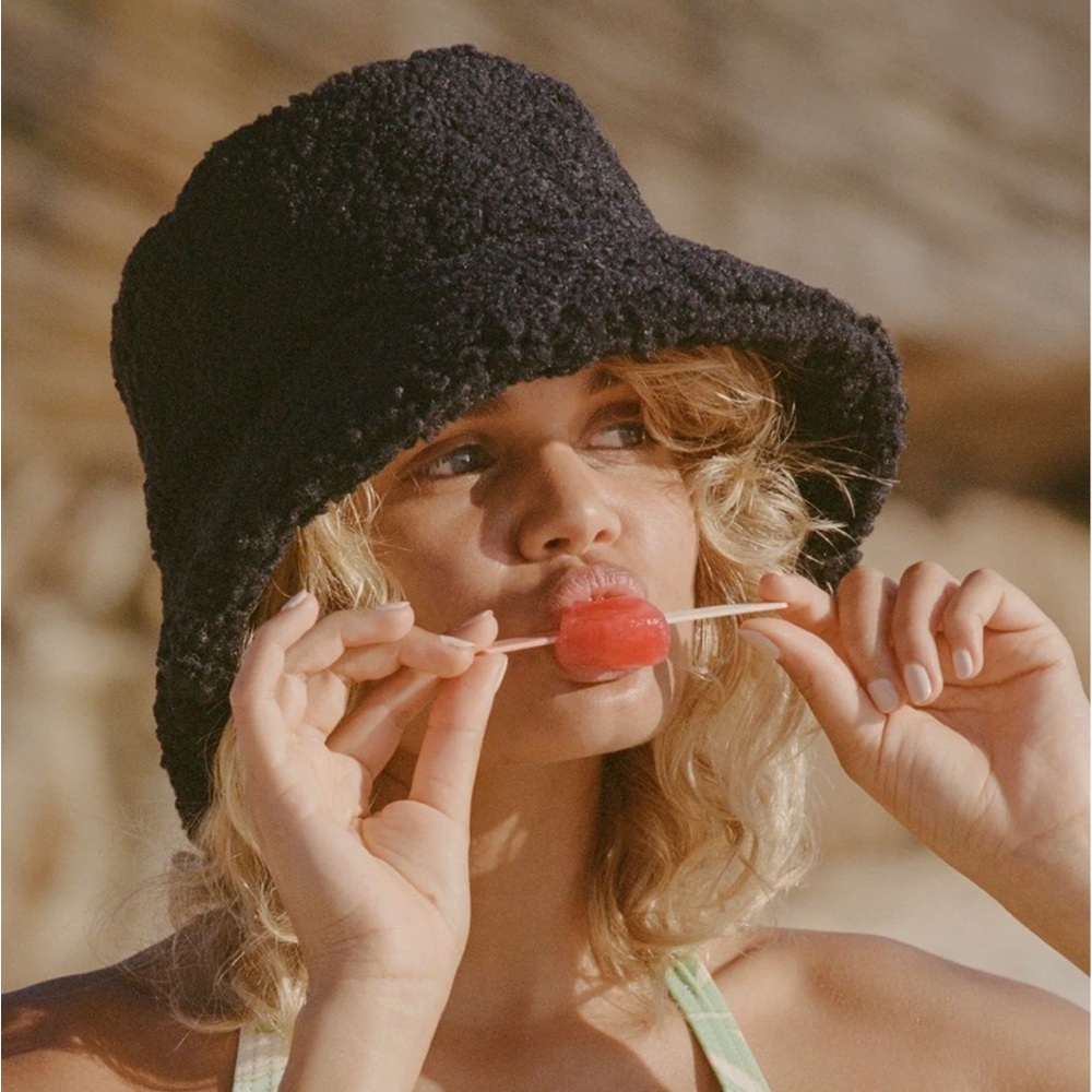 Lack of Color Teddy Black Bucket Hat Sherpa
